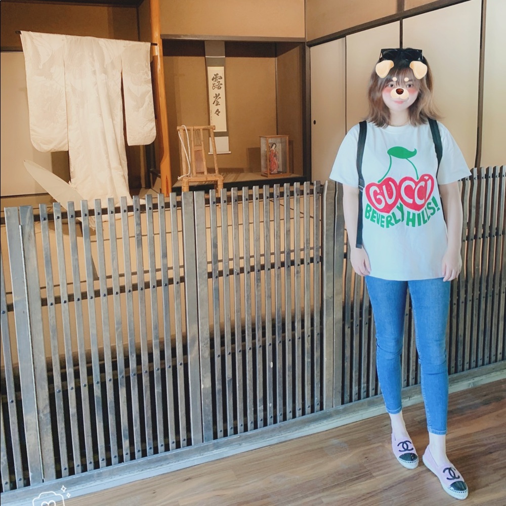 Meet your Posher, Yusi